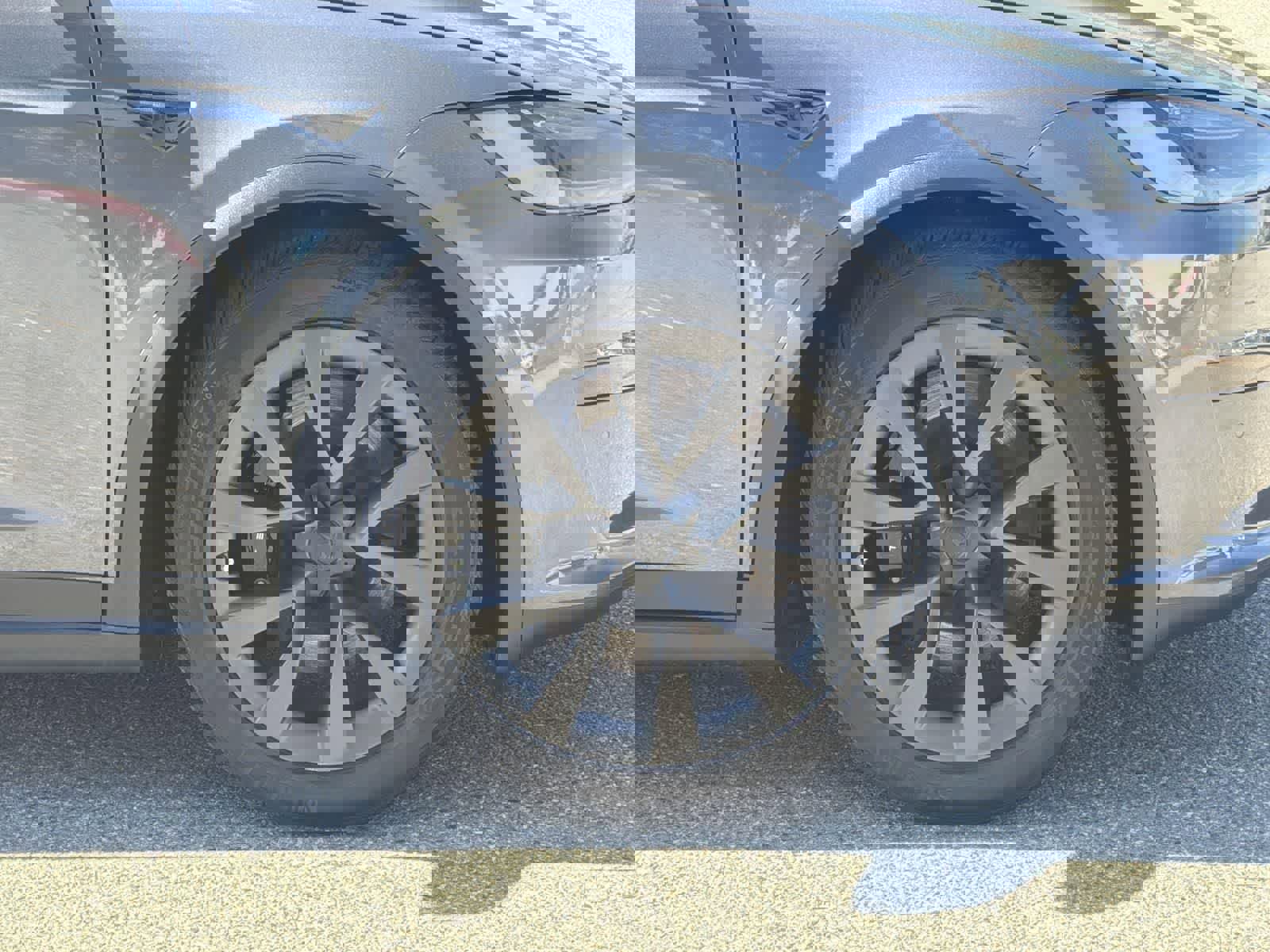 Used 2022 Tesla Model X Plaid image 37