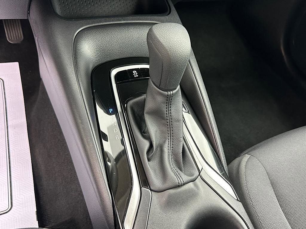 Certified 2026 Toyota Corolla LE FWD image 25