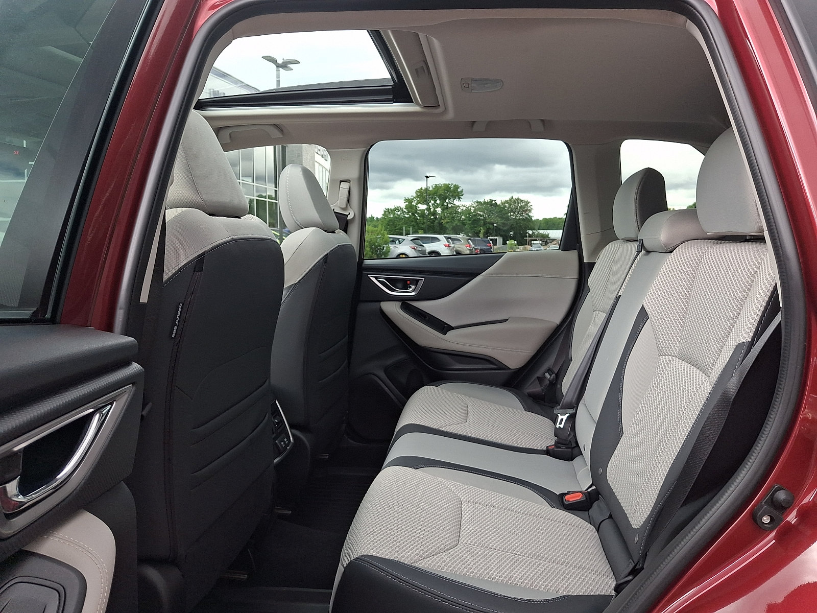 Certified 2021 Subaru Forester Premium AWD/4WD image 11