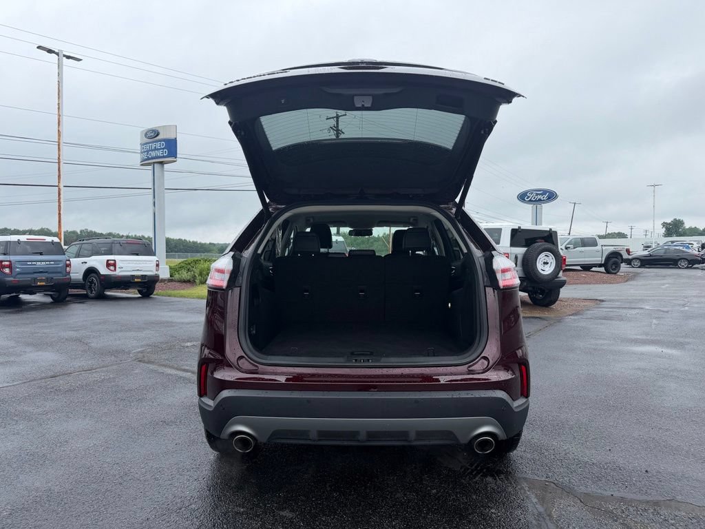 Used 2024 Ford Edge Titanium AWD/4WD image 5