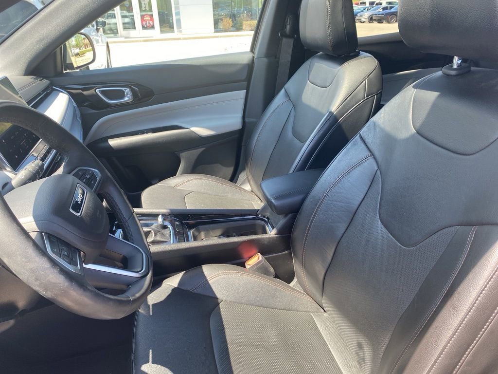 Certified 2023 Jeep Compass Limited w/ Sun and Sound Group image 18