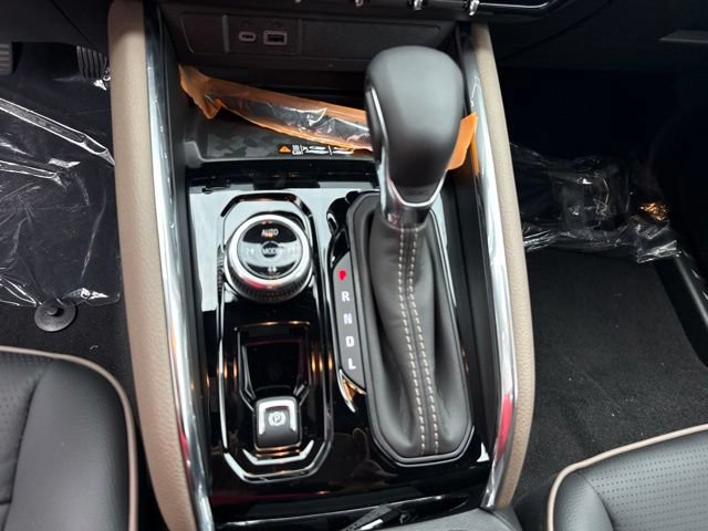 New 2026 GMC Canyon Denali w/ LPO, Denali Black Edition AWD/4WD image 18