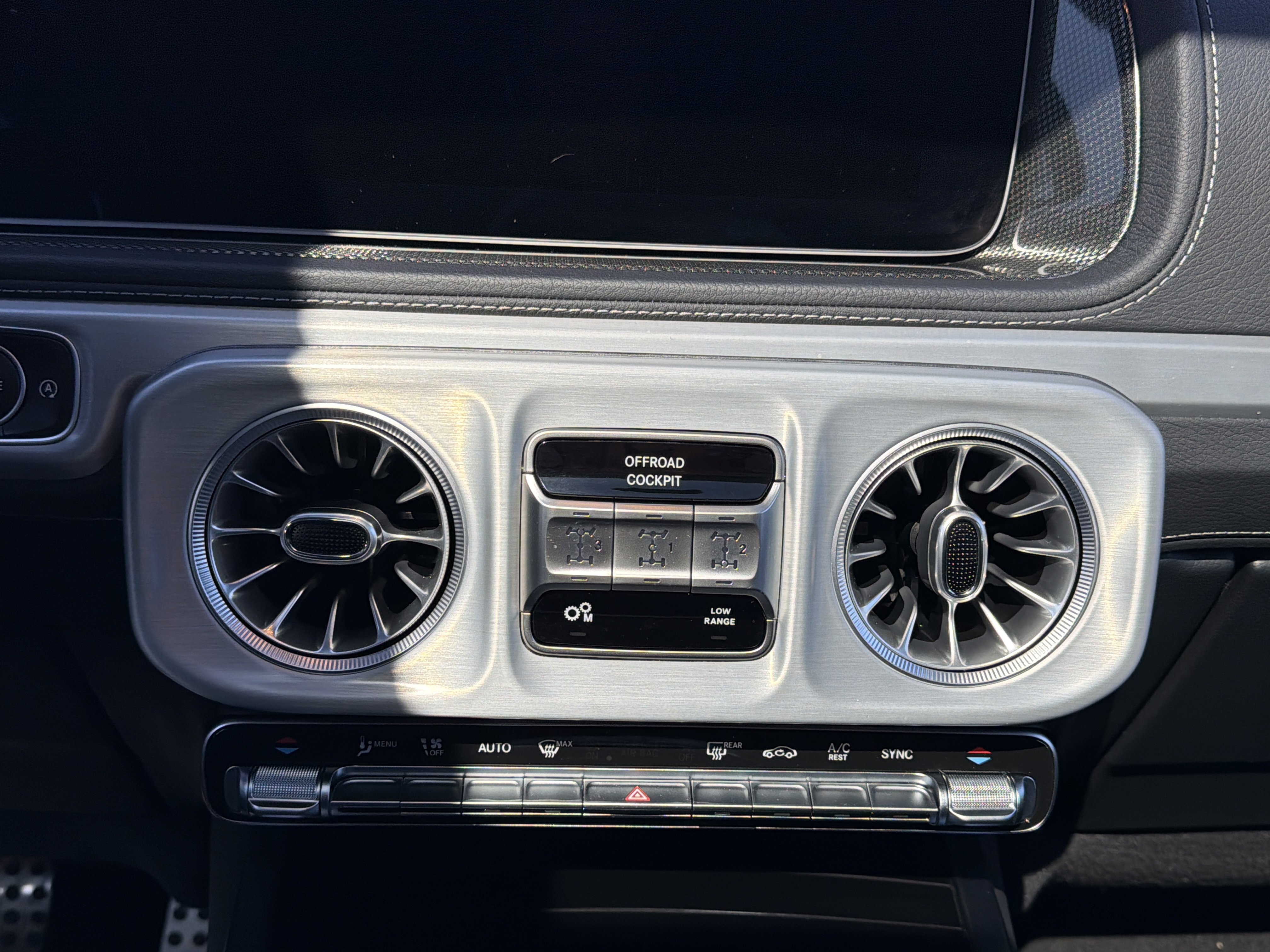 Used 2025 Mercedes-Benz G 63 AMG 4MATIC image 54