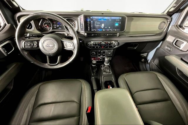 Used 2024 Jeep Gladiator Mojave w/ Technology Group image 8