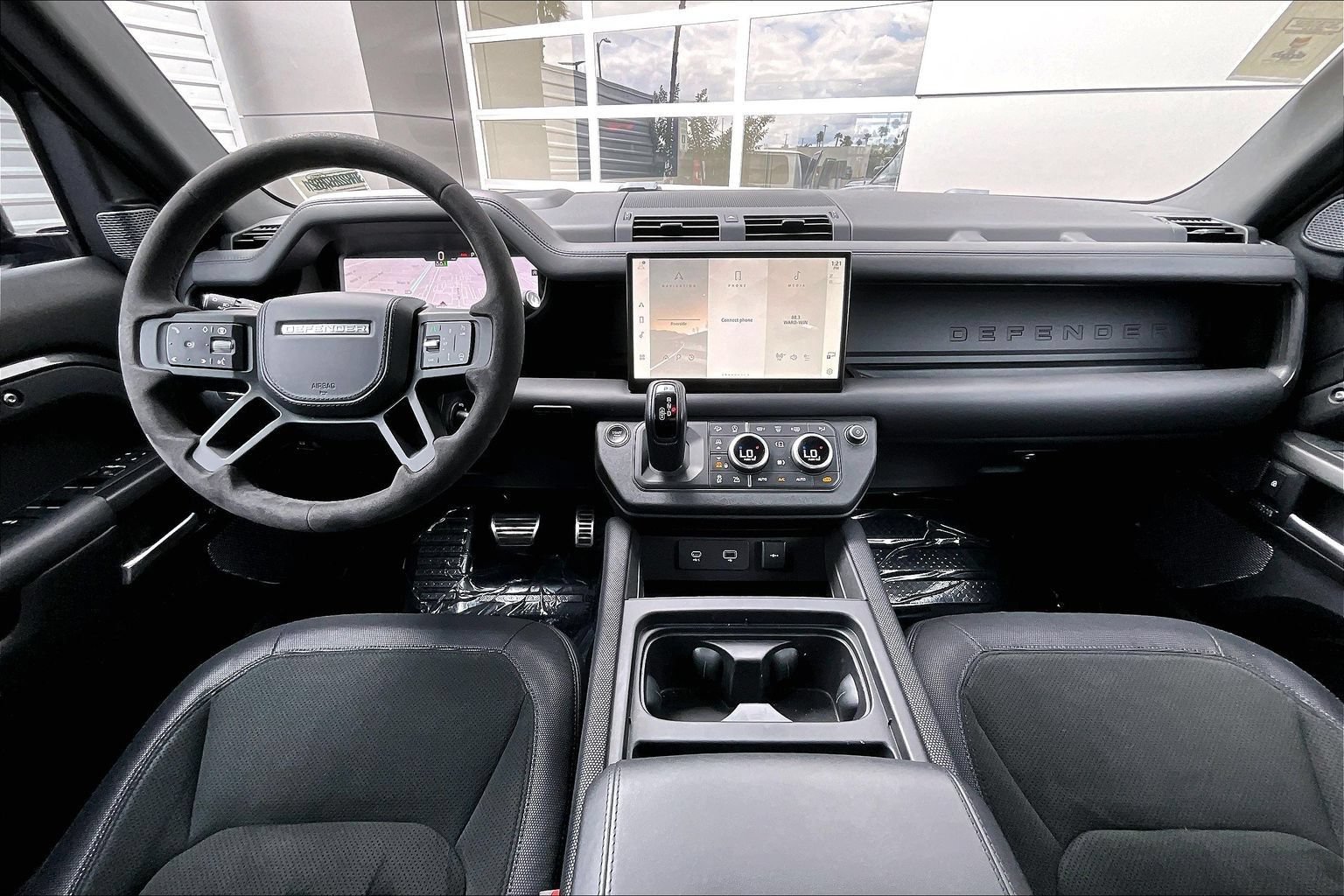 Certified 2024 Land Rover Defender 110 Carpathian Edition AWD/4WD image 15