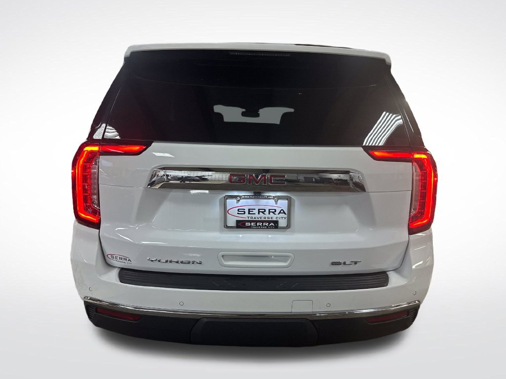 Used 2023 GMC Yukon SLT w/ SLT Premium Package AWD/4WD image 4