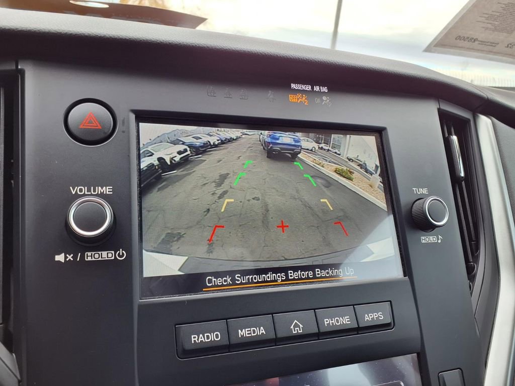 Certified 2025 Subaru Outback w/ Popular Package #1A image 3