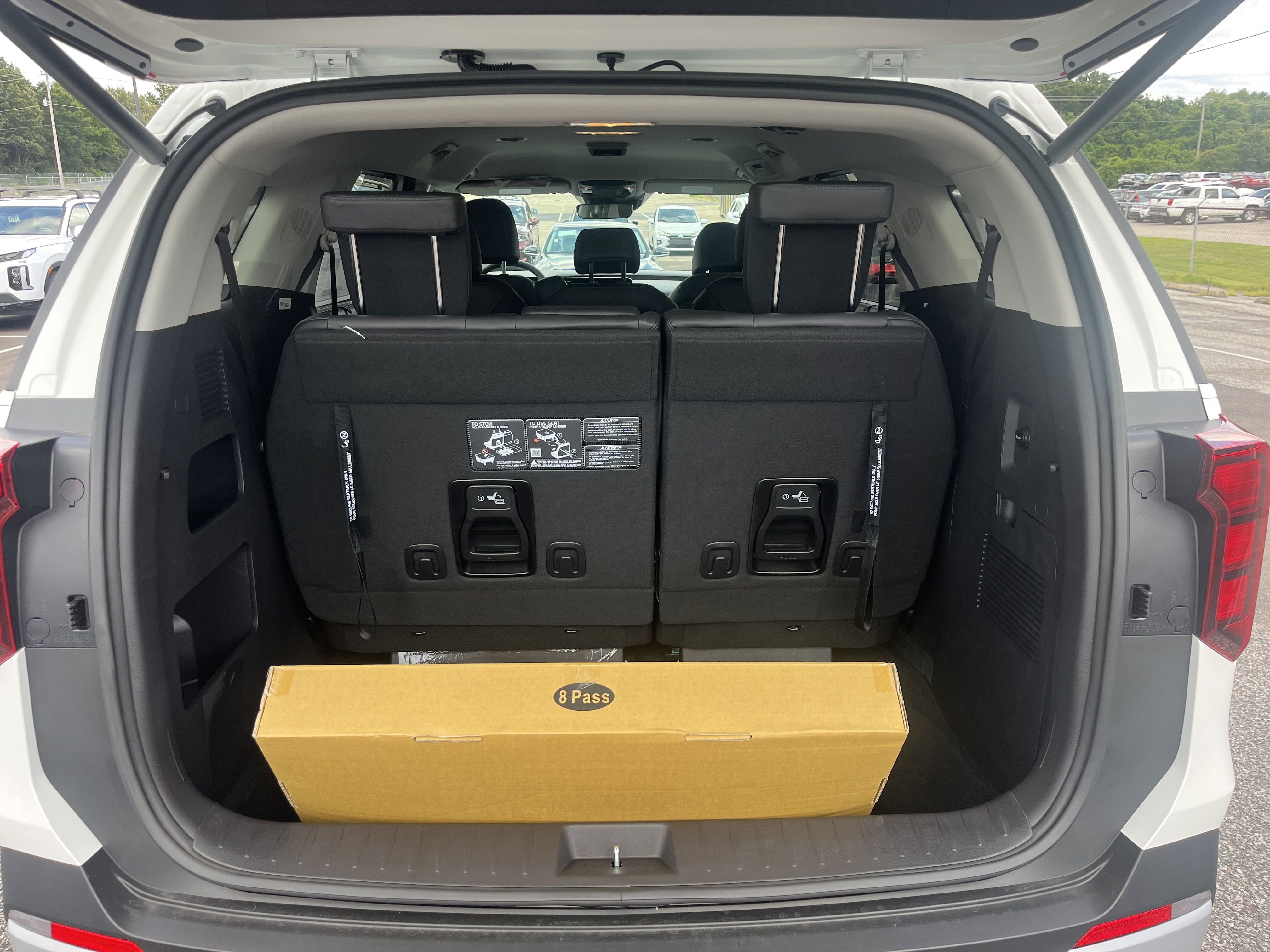 New 2026 Kia Carnival EX image 9