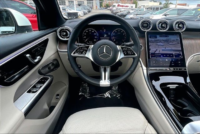 Certified 2026 Mercedes-Benz GLC 300 4MATIC image 4