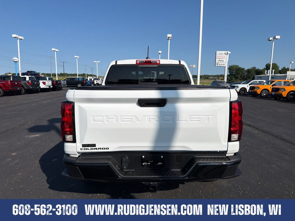 Used 2024 Chevrolet Colorado Trail Boss w/ Advanced Trailering Package AWD/4WD image 4