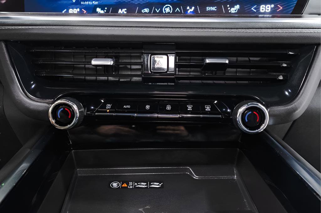 Used 2025 Chevrolet Tahoe LT image 16