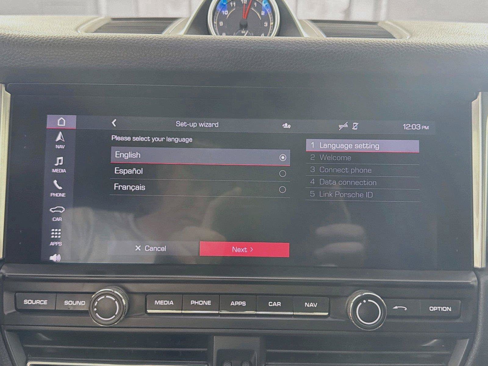 Certified 2021 Porsche Macan AWD/4WD image 21