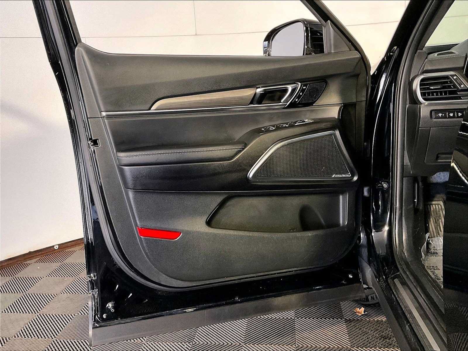 Used 2024 Kia Telluride SX Prestige X-Line AWD/4WD image 25