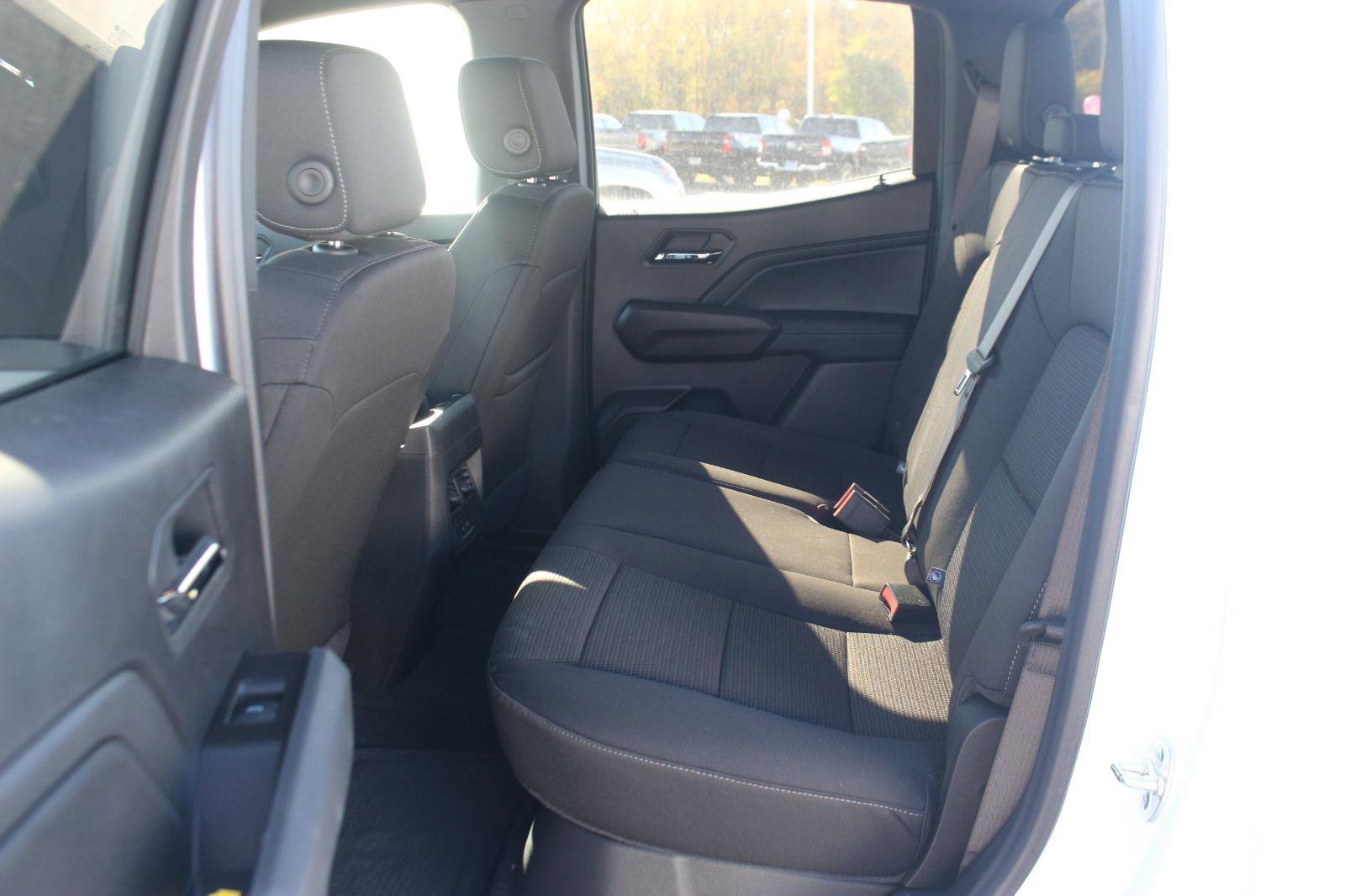 New 2025 GMC Canyon Elevation w/ Convenience Package image 19