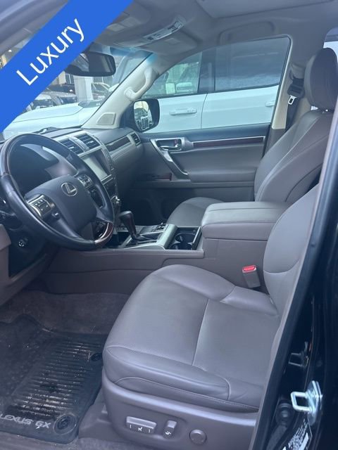 Used 2019 Lexus GX 460 image 21