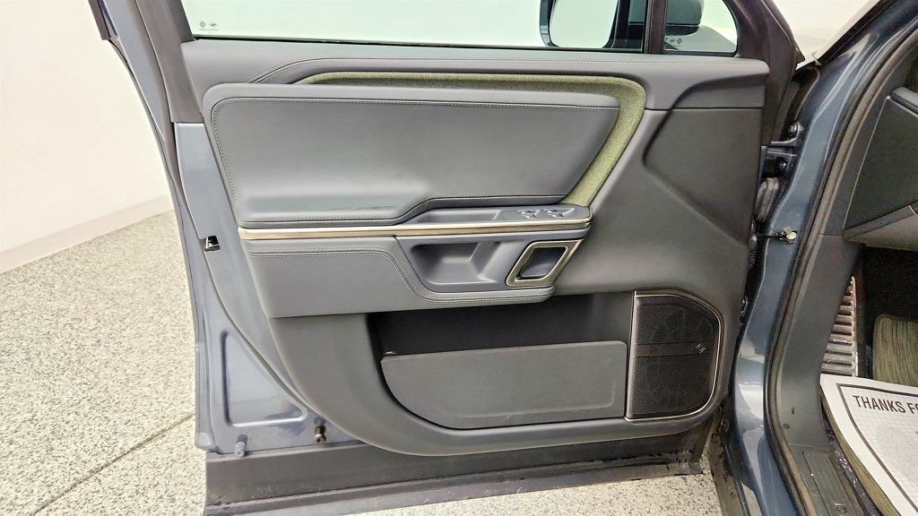 Used 2024 Rivian R1S Adventure AWD/4WD image 11