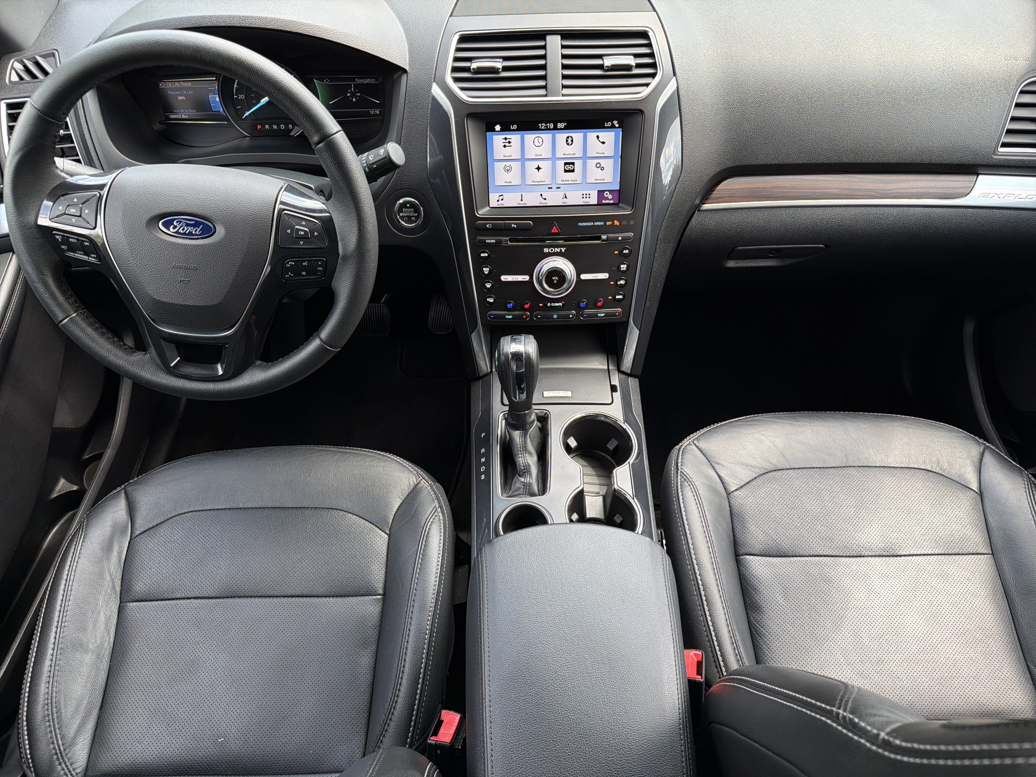 Used 2018 Ford Explorer Limited FWD image 3