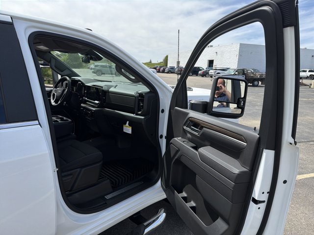 New 2026 Chevrolet Silverado 2500 LT w/ Z71 Chrome Sport Edition AWD/4WD image 30