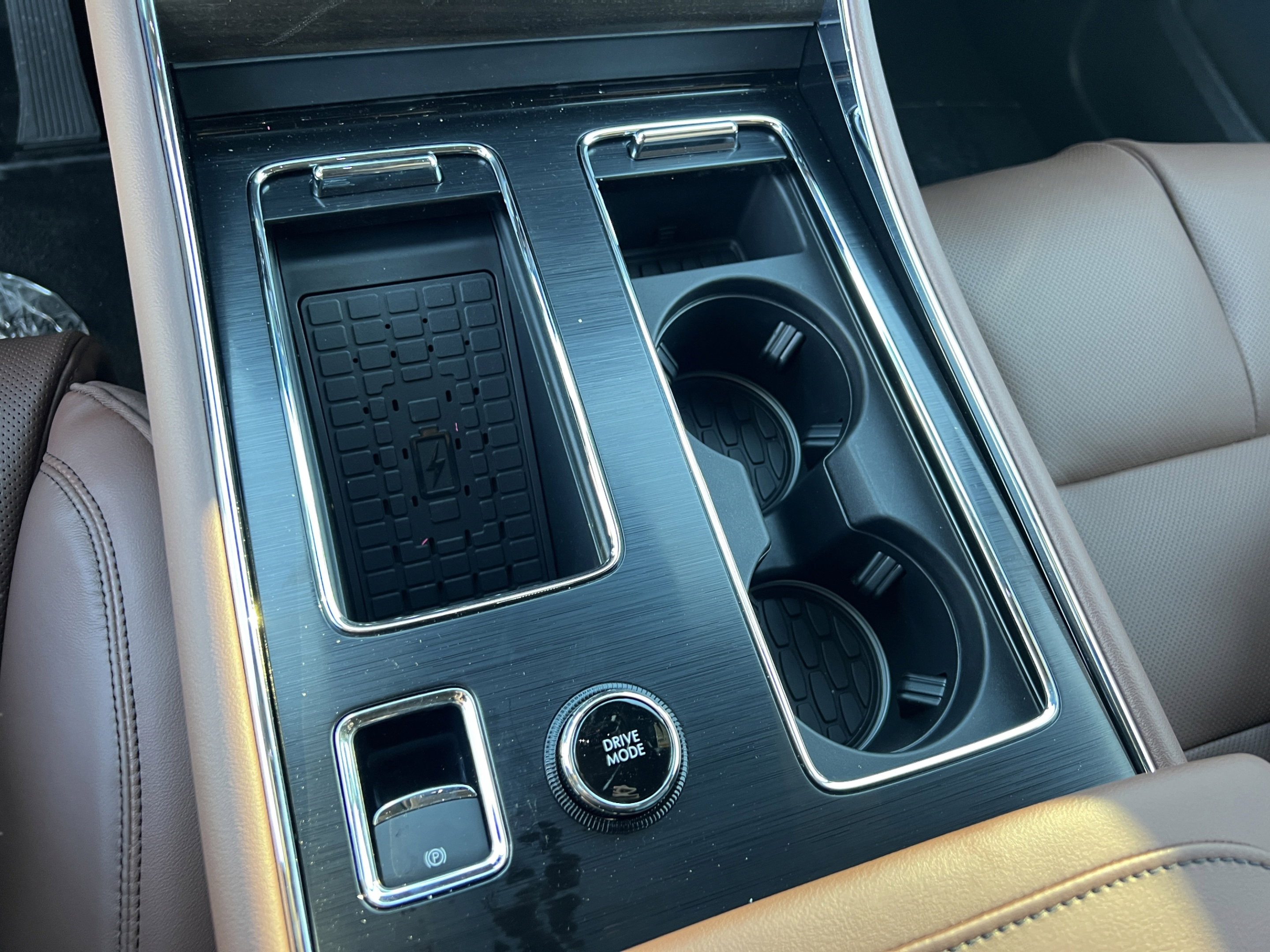New 2026 Lincoln Aviator Reserve w/ Luxury Package RWD image 16