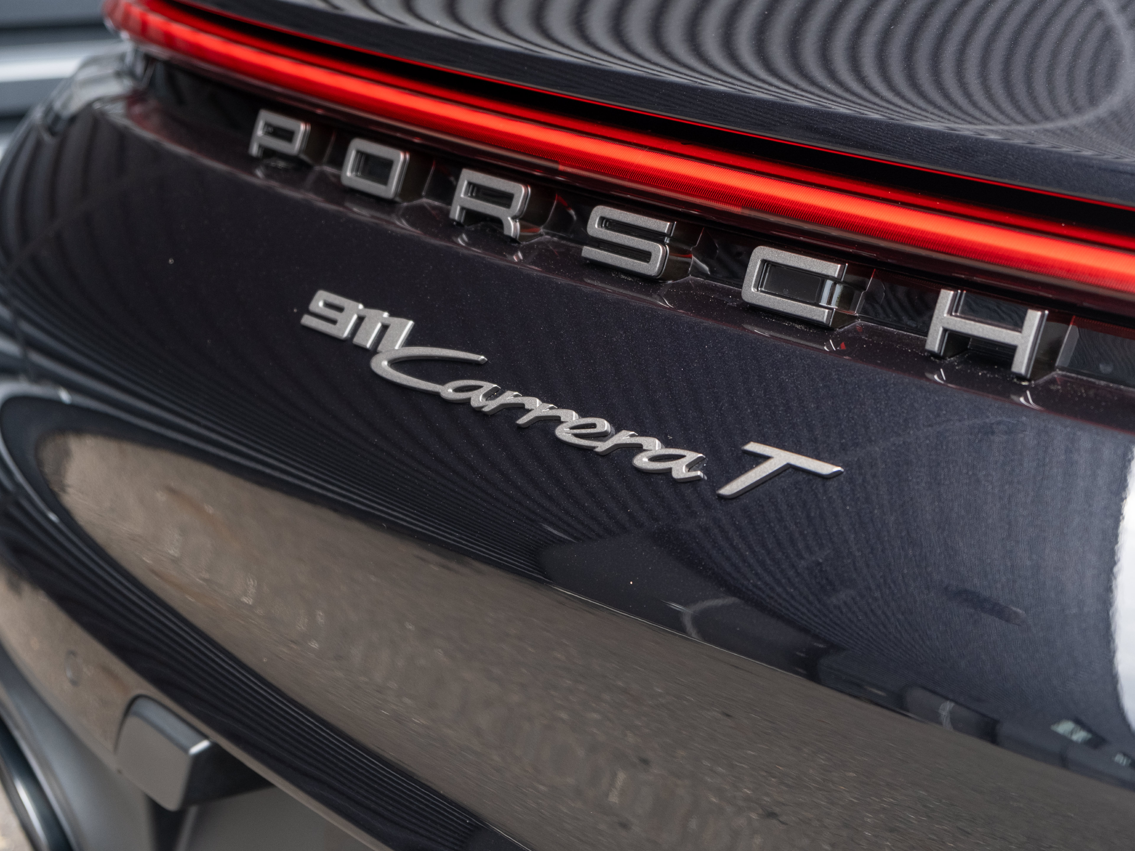 Certified 2024 Porsche 911 Carrera T RWD image 20