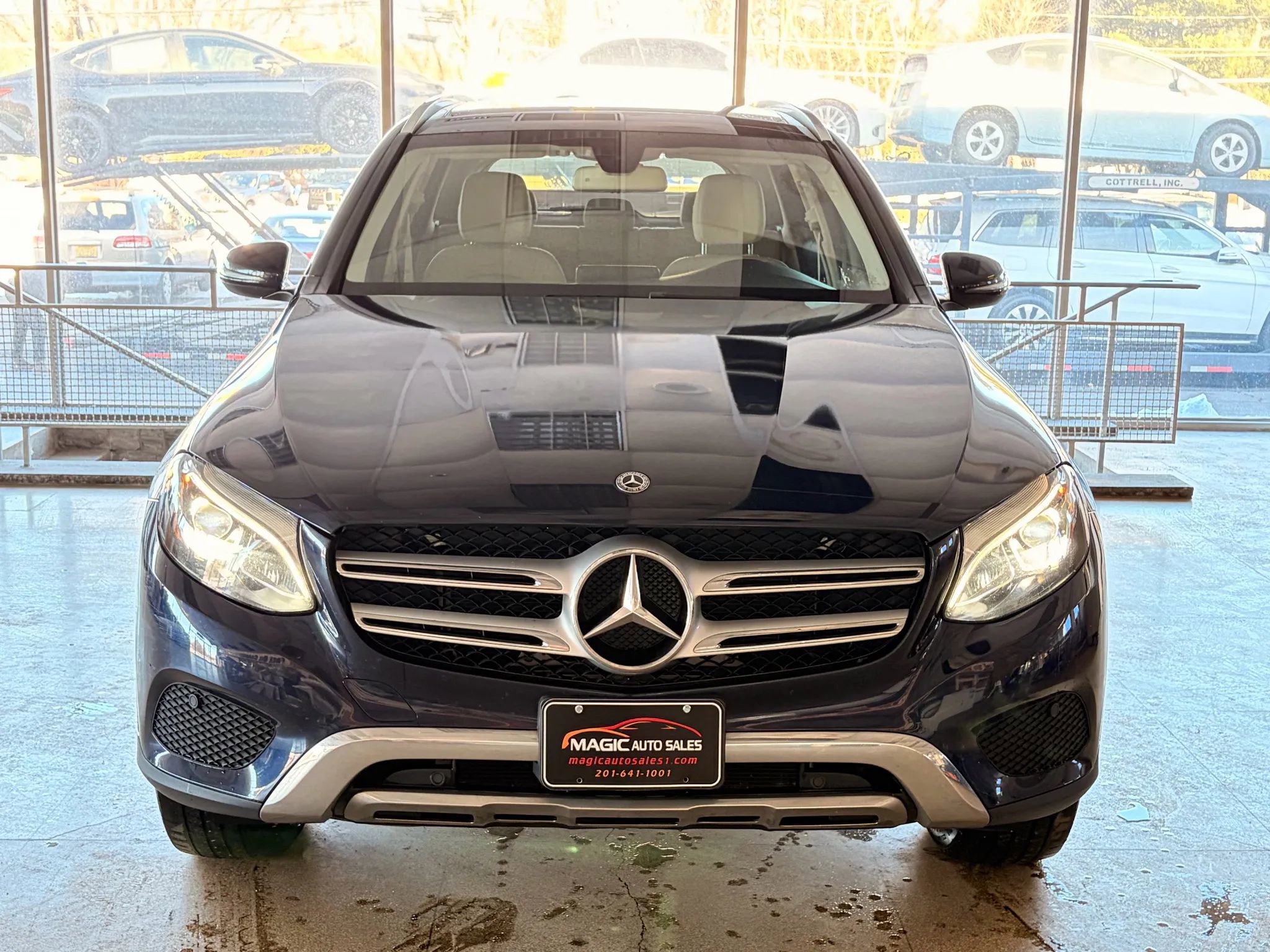 Used 2019 Mercedes-Benz GLC 300 4MATIC image 5