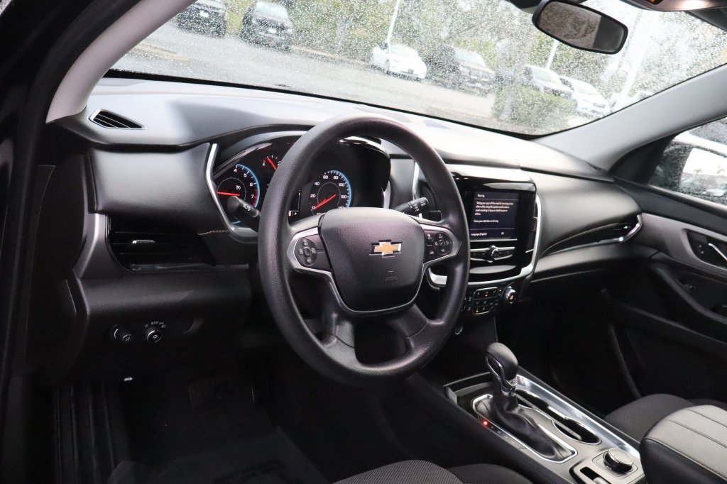 Used 2021 Chevrolet Traverse LS FWD image 19