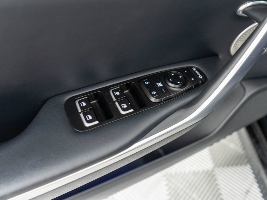 Used 2018 Kia Stinger Premium RWD image 24