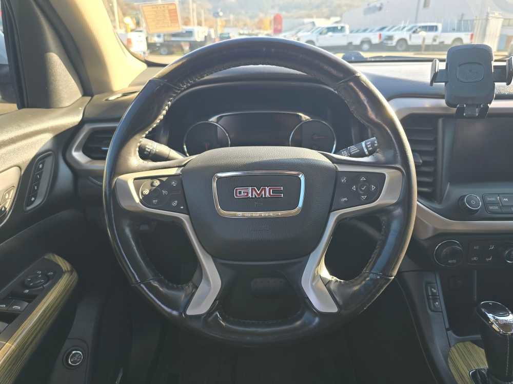 Used 2018 GMC Acadia Denali w/ Technology Package image 11