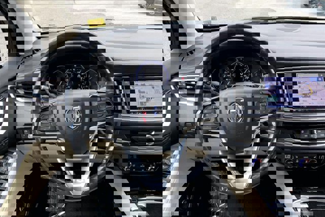 Used 2022 Buick Enclave Premium w/ Surround and Sites Package AWD/4WD image 4