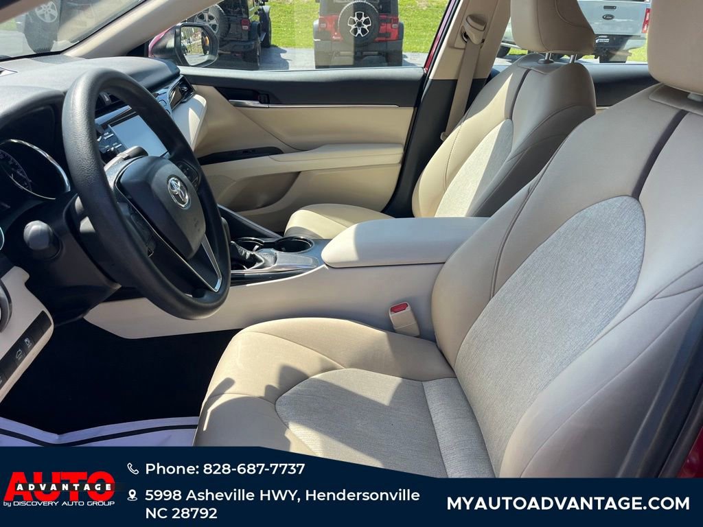 Used 2019 Toyota Camry LE FWD image 23