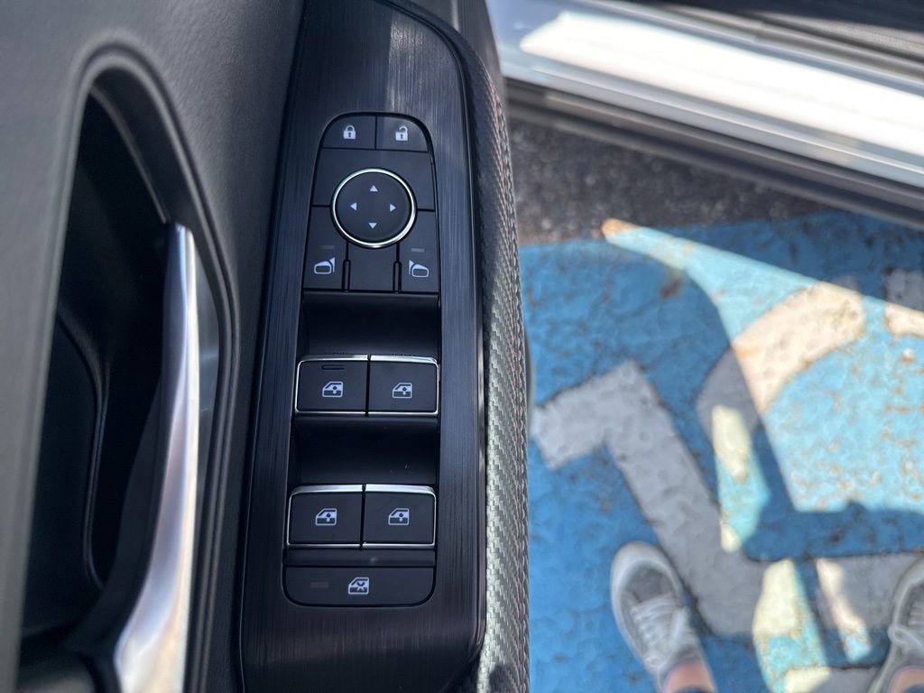 New 2026 Nissan Kicks SR w/ SR Premium Package AWD/4WD image 11