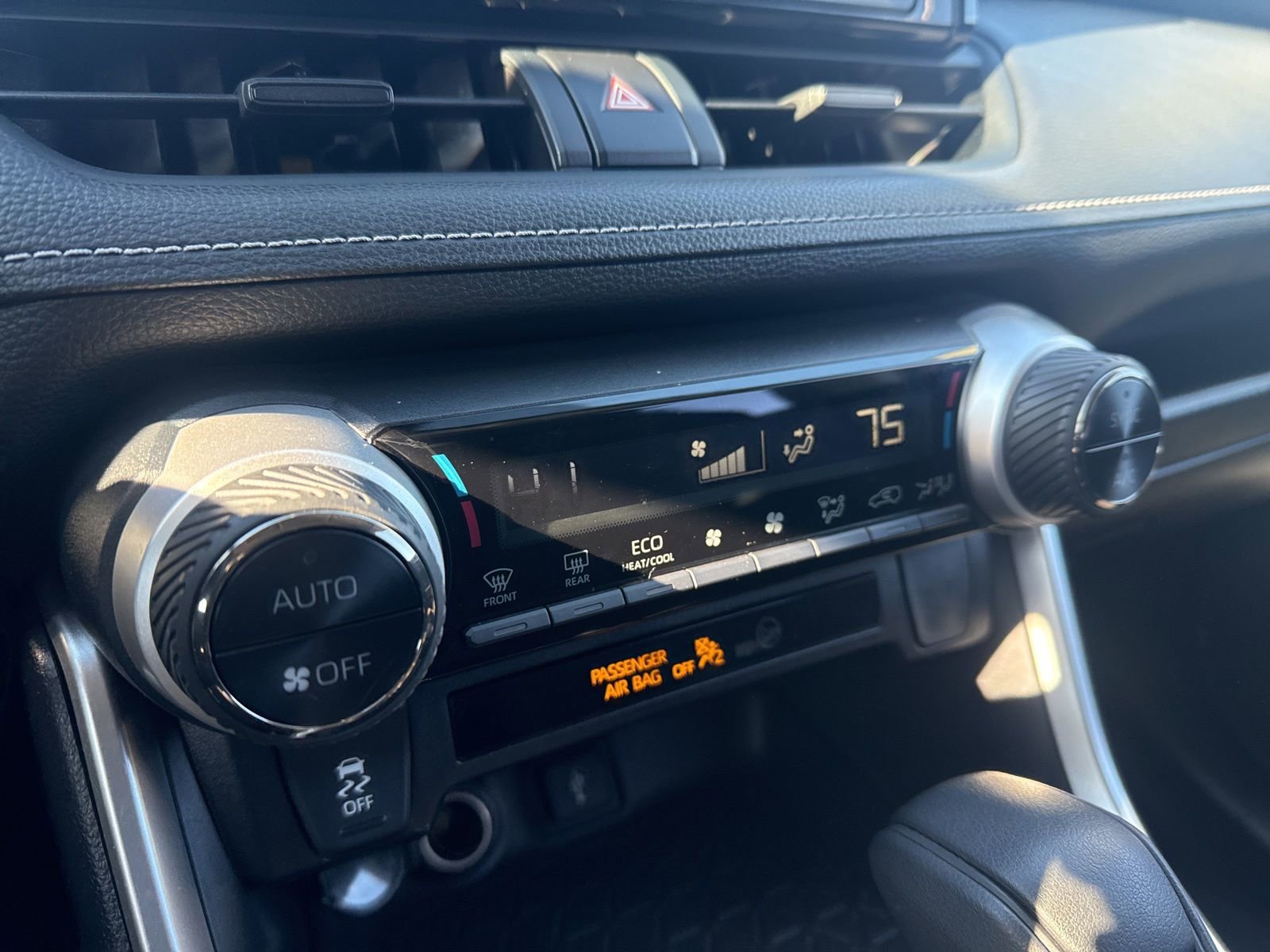 Used 2021 Toyota RAV4 LE image 21