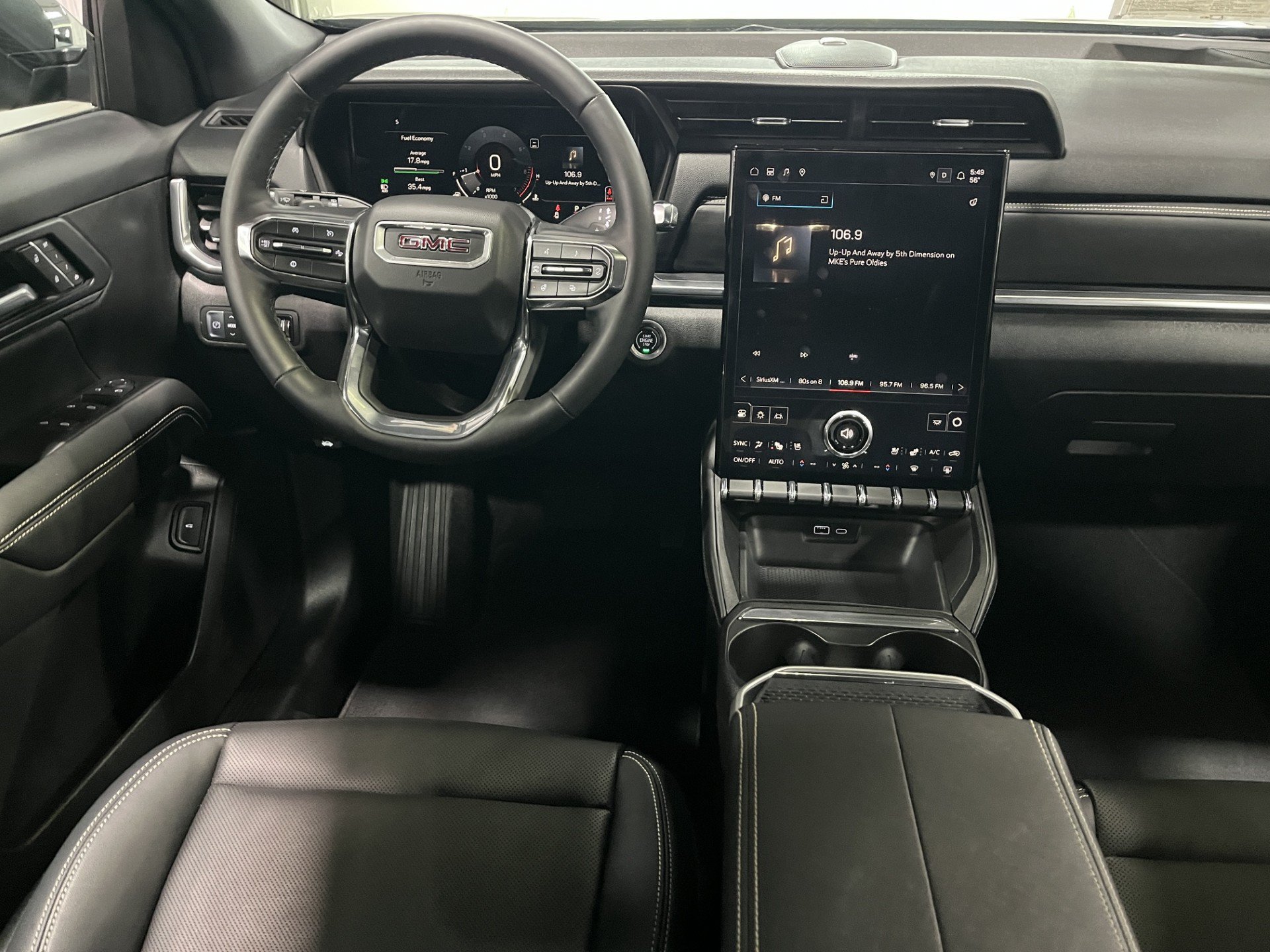 Certified 2025 GMC Terrain Elevation w/ Elevation Premium Package AWD/4WD image 11