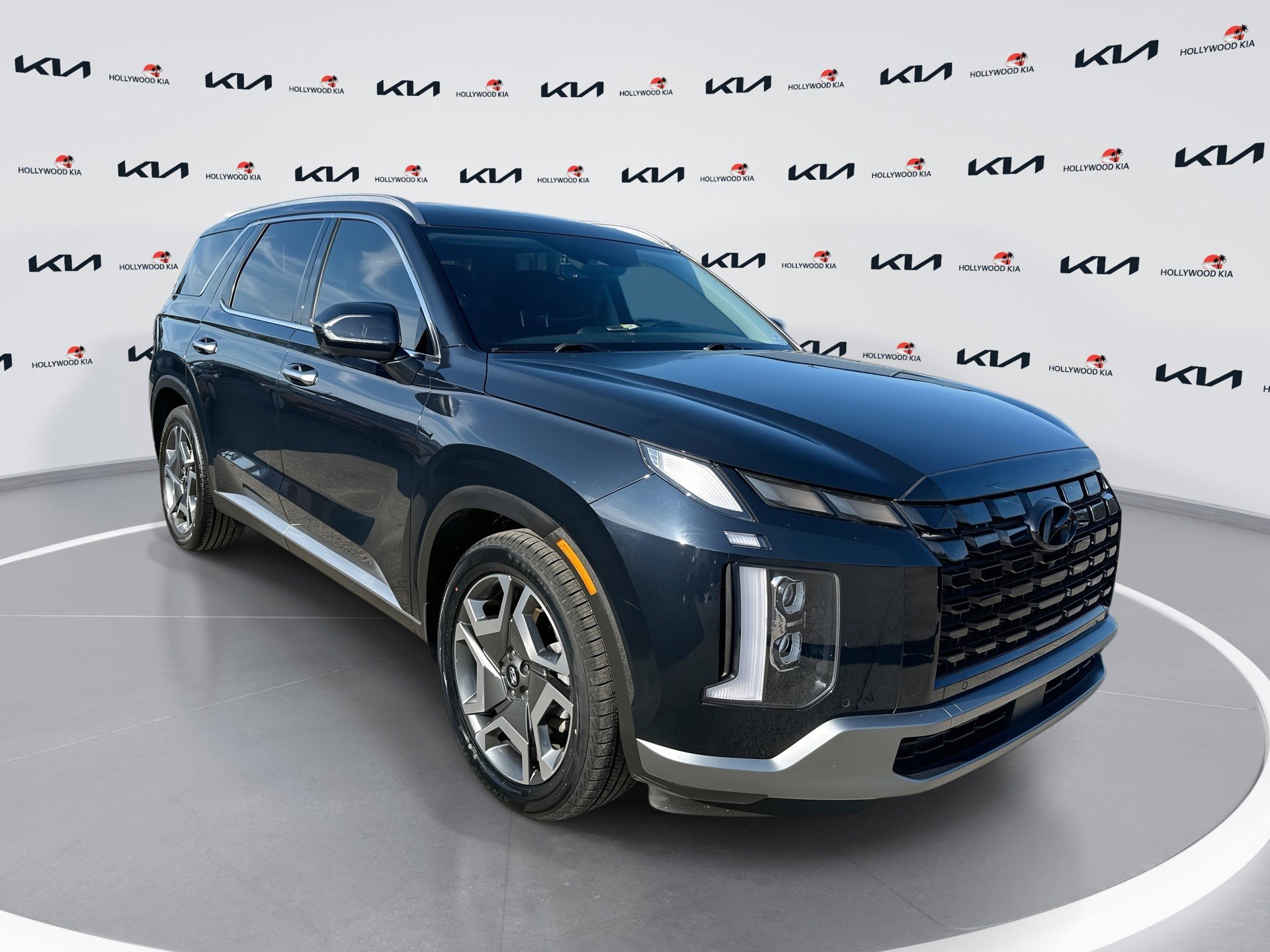 Used 2025 Hyundai Palisade SEL AWD/4WD image 1