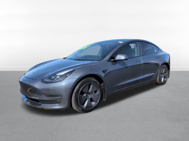 Used 2023 Tesla Model 3 Standard Range image 11