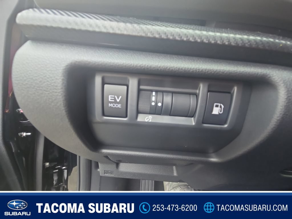 New 2026 Subaru Crosstrek 2.5i Limited w/ Crosstrek Mirror Package AWD/4WD image 24