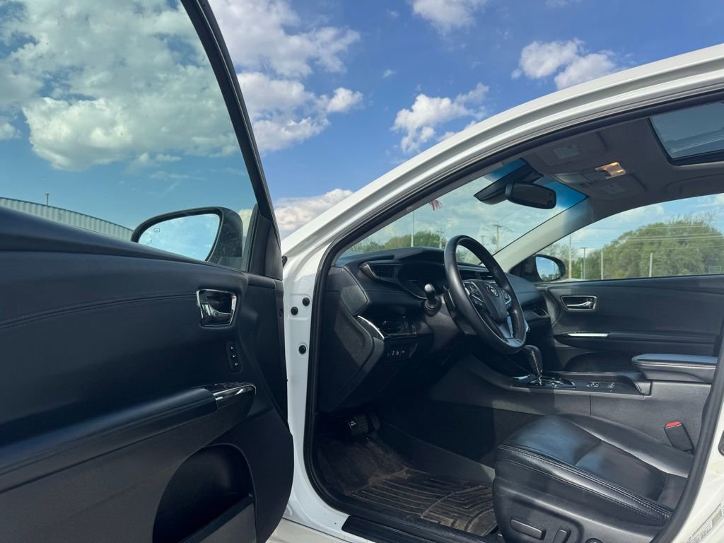 Used 2018 Toyota Avalon Touring w/ Carpet Mat Package FWD image 8