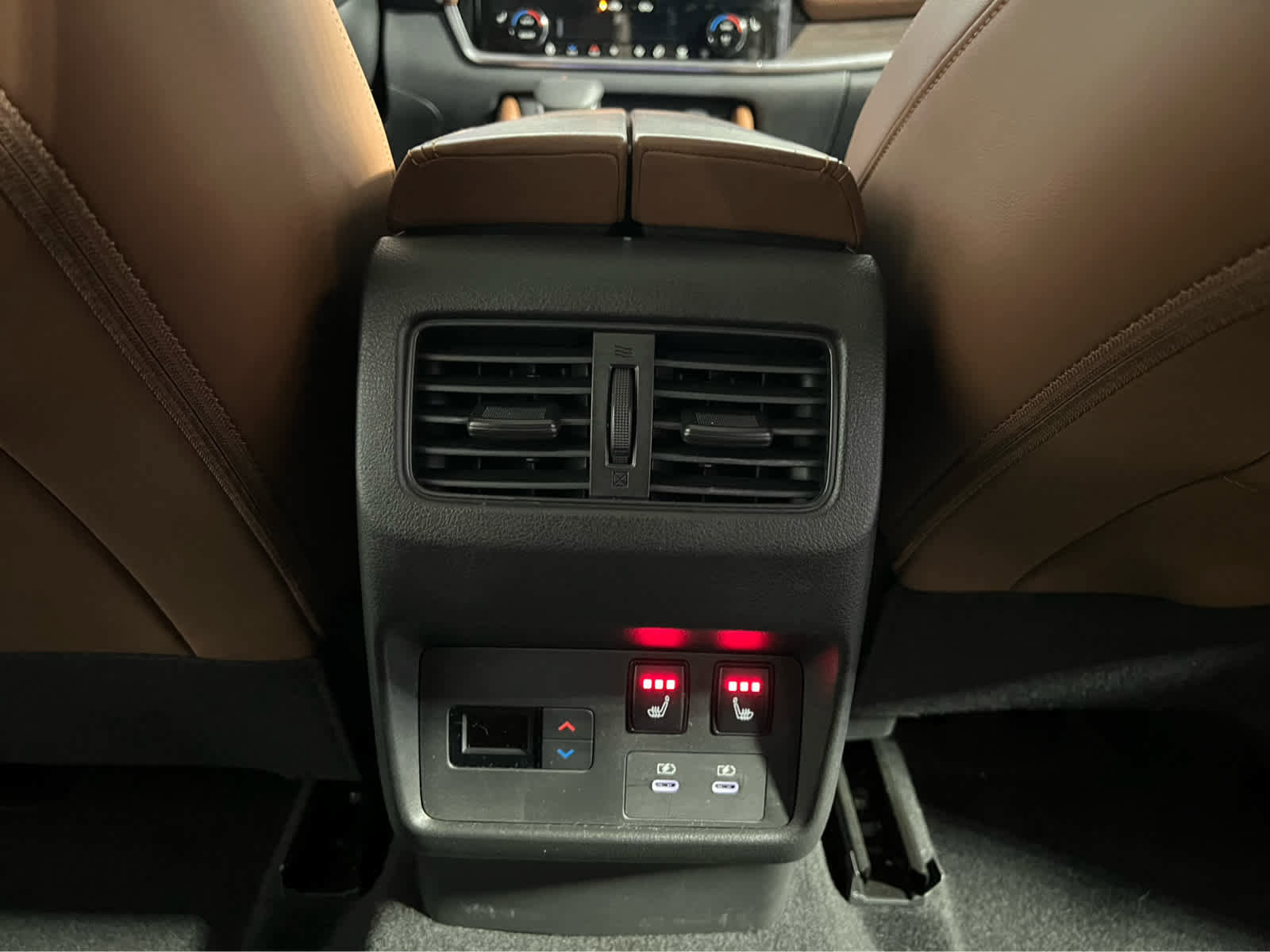 Certified 2024 Nissan Rogue Platinum w/ Platinum Premium Package image 10