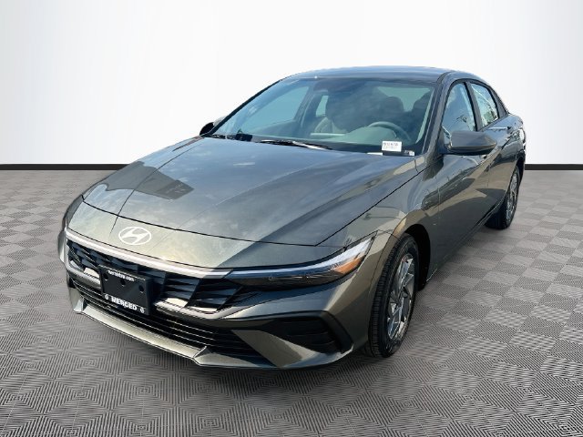 New 2026 Hyundai Elantra Hybrid FWD image 3