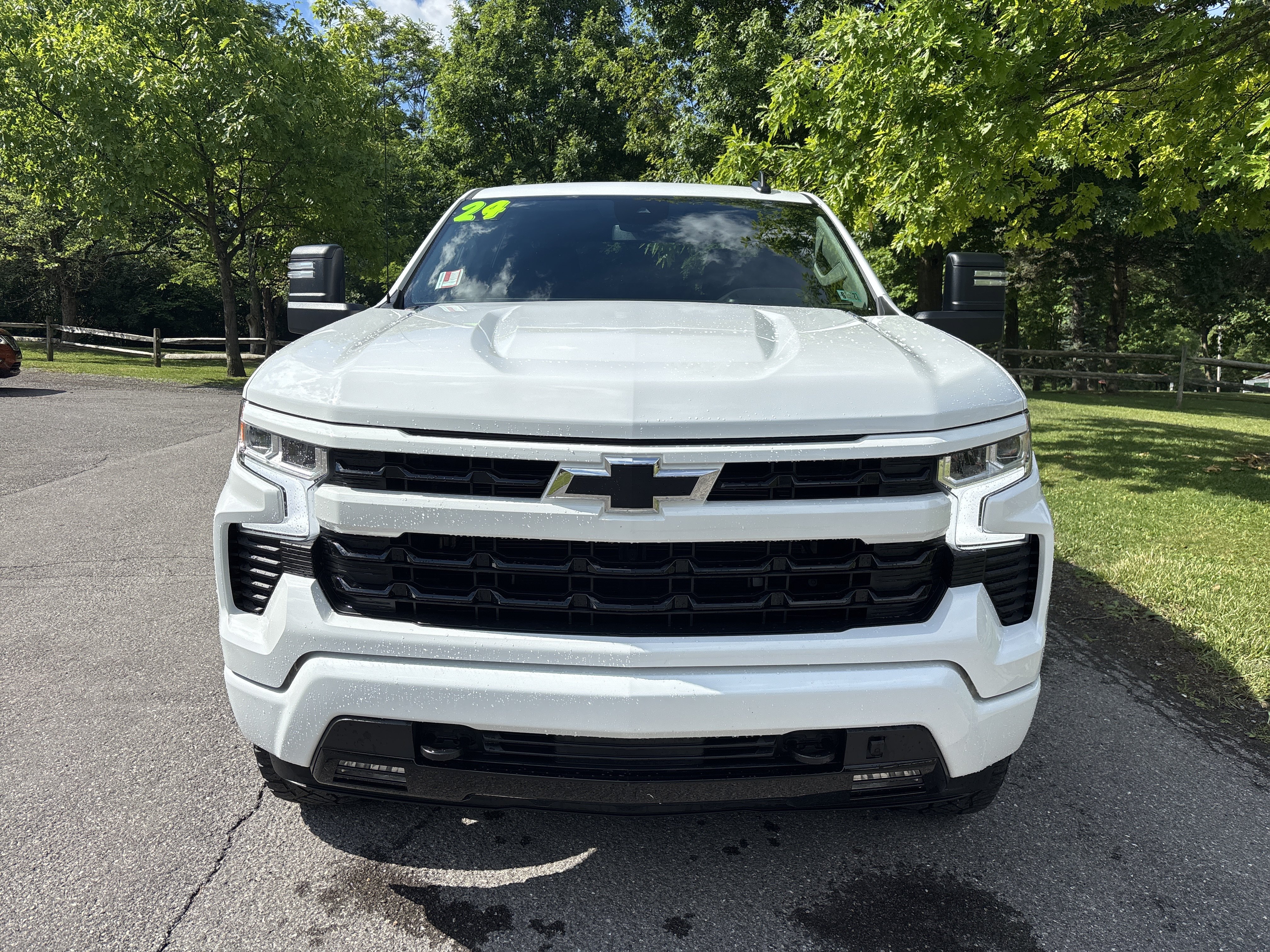 Used 2024 Chevrolet Silverado 1500 RST w/ Max Trailering Package AWD/4WD image 9