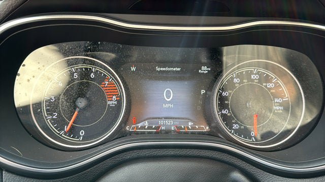 Used 2019 Jeep Cherokee Limited w/ Trailer Tow Group AWD/4WD image 18