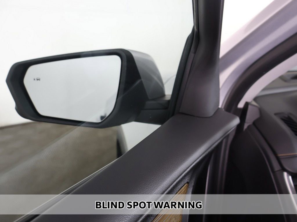 Used 2021 GMC Terrain SLE w/ Driver Convenience Package image 5