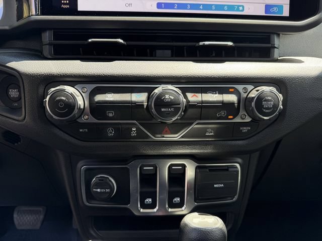 Used 2025 Jeep Wrangler Sport AWD/4WD image 20