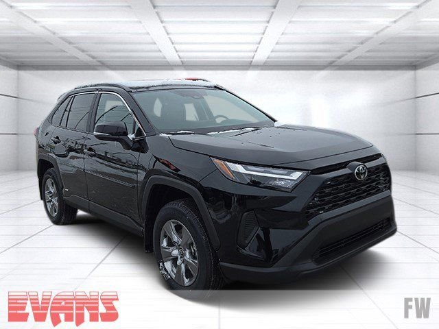 New 2025 Toyota RAV4 XLE w/ Convenience Package