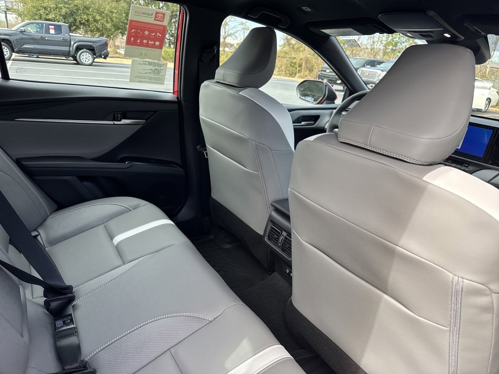 Used 2025 Toyota Camry SE w/ Multimedia Upgrade Package FWD image 28