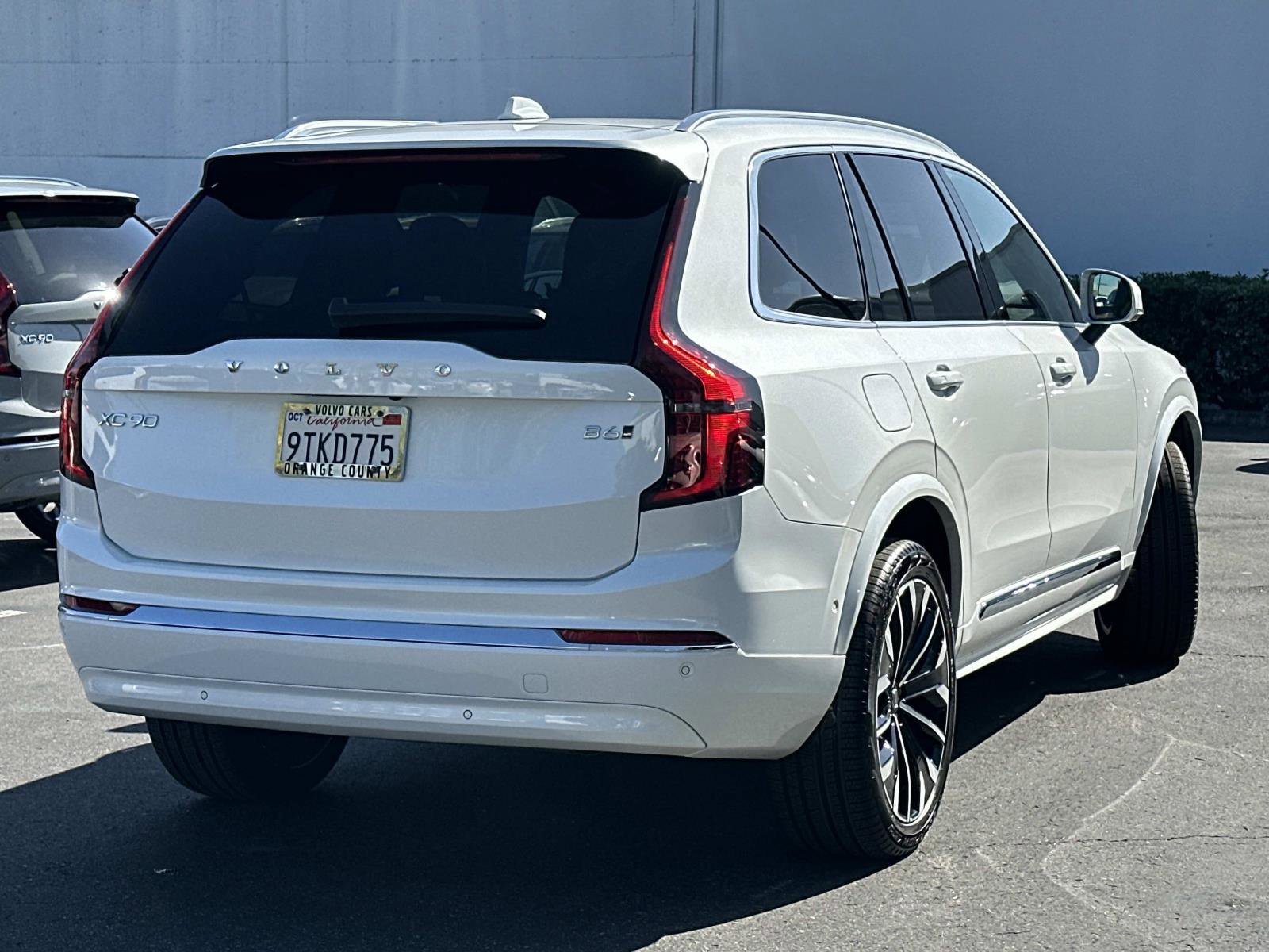 Certified 2026 Volvo XC90 B6 Ultra w/ Protection Package image 4
