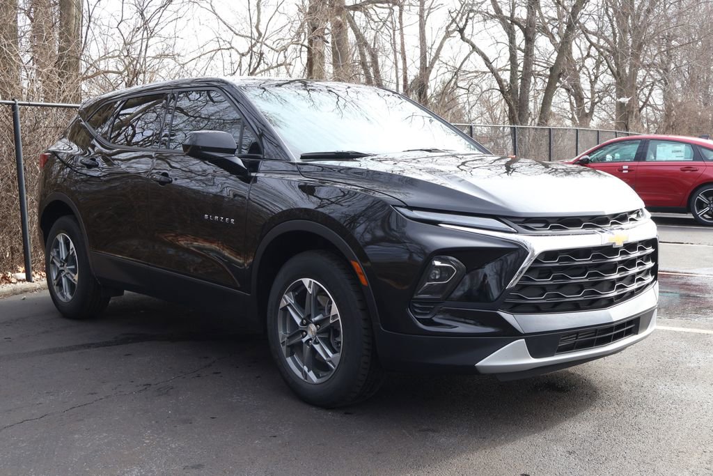 Used 2023 Chevrolet Blazer LT w/ Driver Confidence Package AWD/4WD image 10