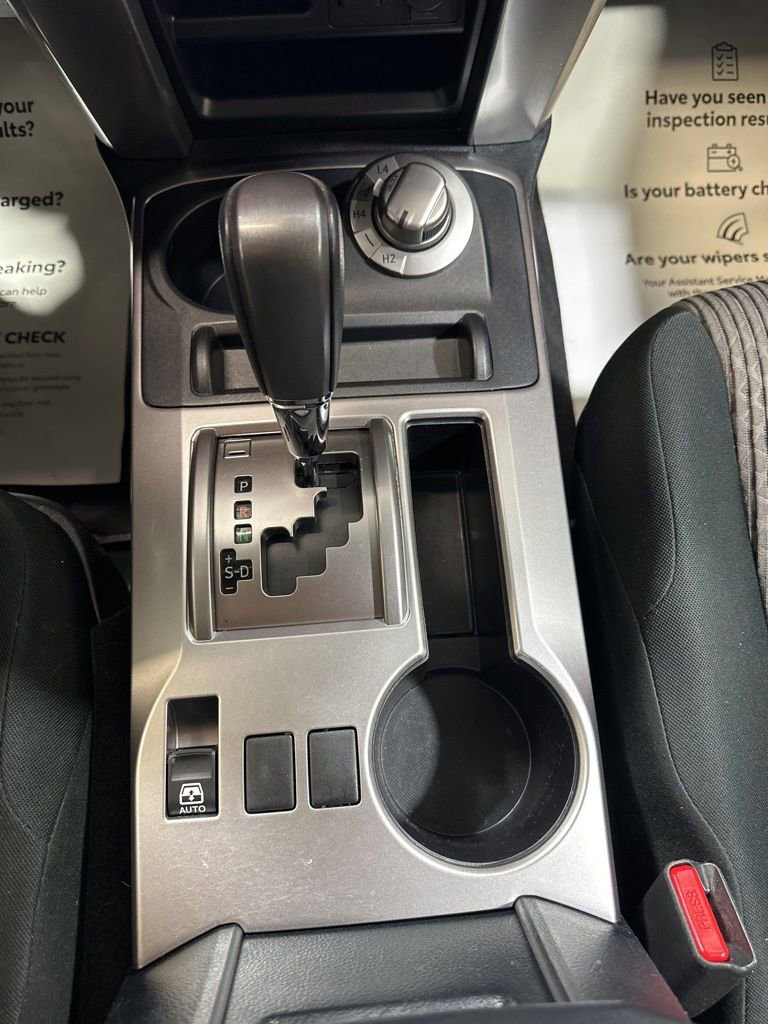 Used 2023 Toyota 4Runner SR5 AWD/4WD image 33