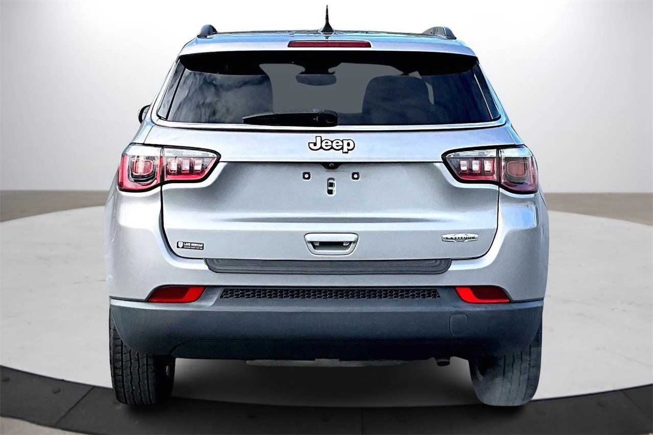 Certified 2019 Jeep Compass Latitude w/ Cold Weather Group image 8