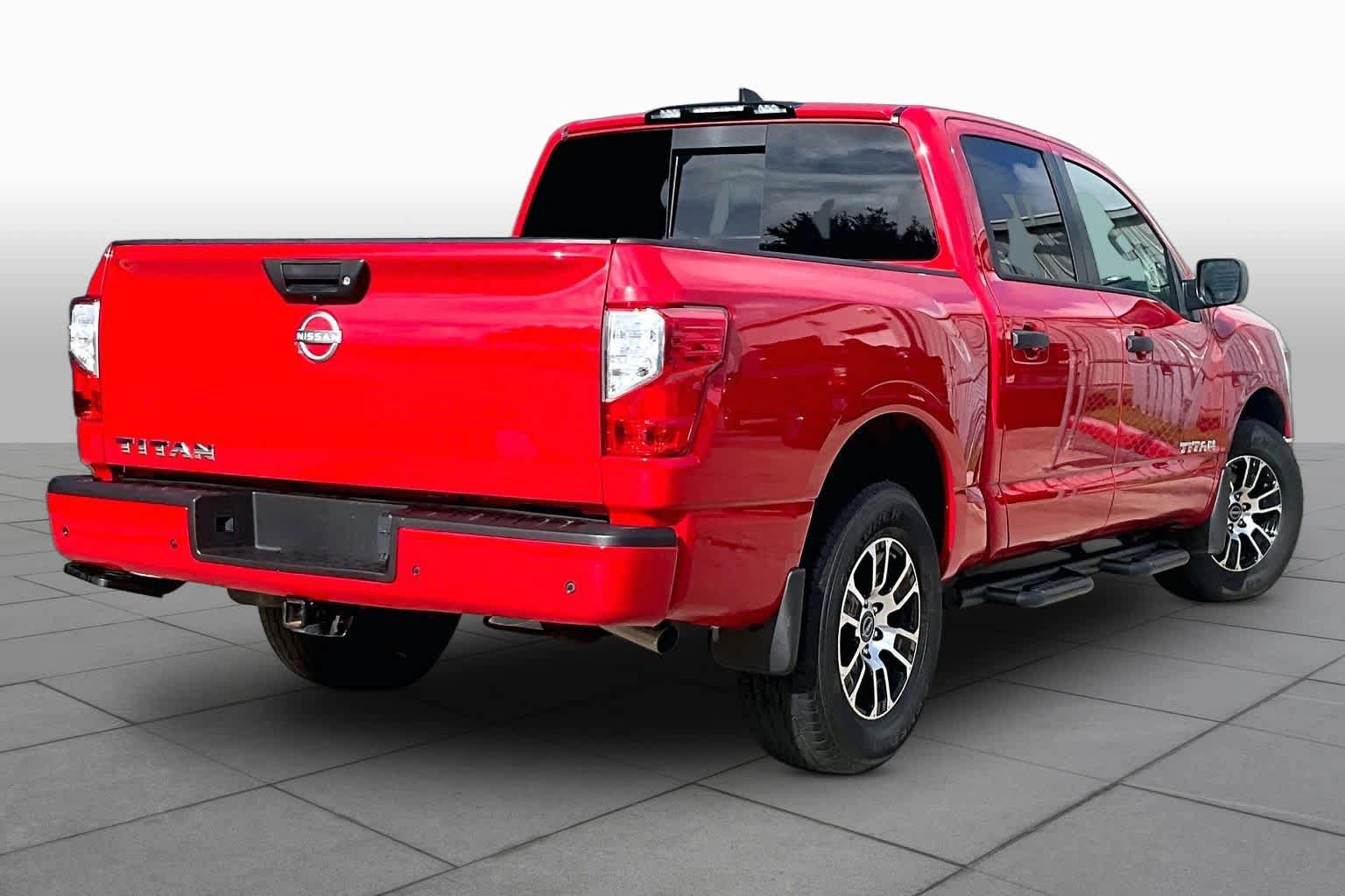 Certified 2024 Nissan Titan SV w/ Accessory Utility Package AWD/4WD image 12